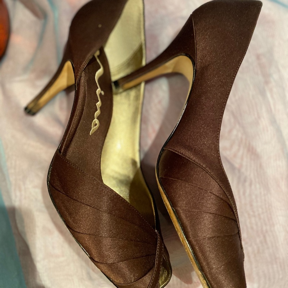 Shoe - Picture 5 of 8
